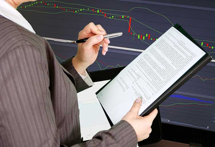 How Internal Auditing is better than External Auditing?